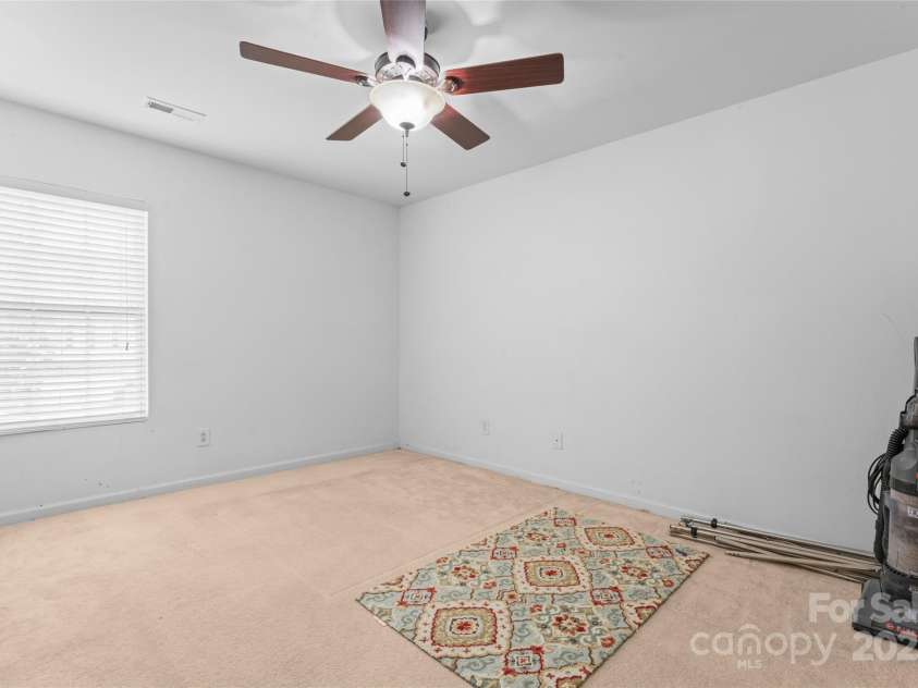 1911 Savannah Hills Drive, Matthews, NC 28105.  MLS# CAR4260112, YatesRealty ID 23377. 