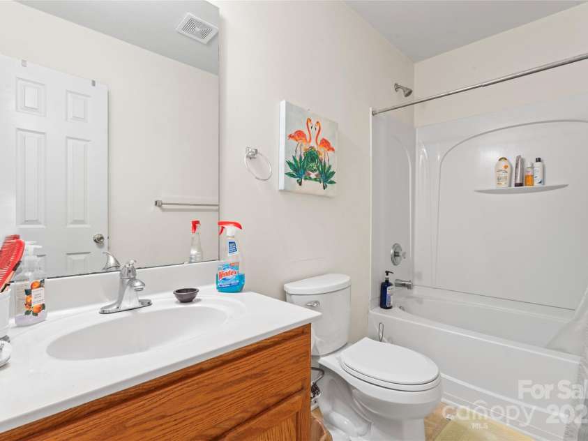 1911 Savannah Hills Drive, Matthews, NC 28105.  MLS# CAR4260112, YatesRealty ID 23377. 