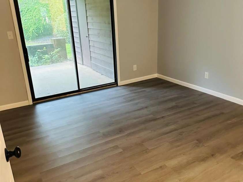 8029 Cedar Glen Drive, Charlotte, NC 28212.  MLS# CAR4382249, YatesRealty ID 23377. Bedrroom2b