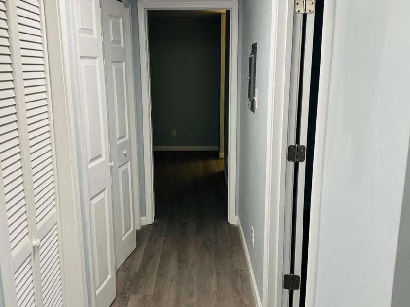 8029 Cedar Glen Drive, Charlotte, NC 28212.  MLS# CAR4382249, YatesRealty ID 23377. Hallway