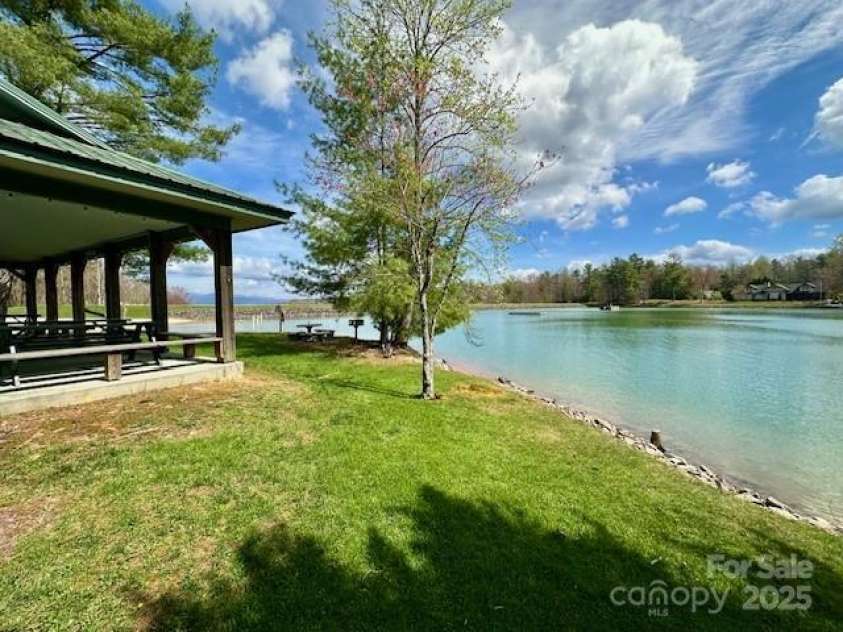 209 Walnut Ridge Road, Brevard, NC 28712.  MLS# CAR4230810, YatesRealty ID 23378. 