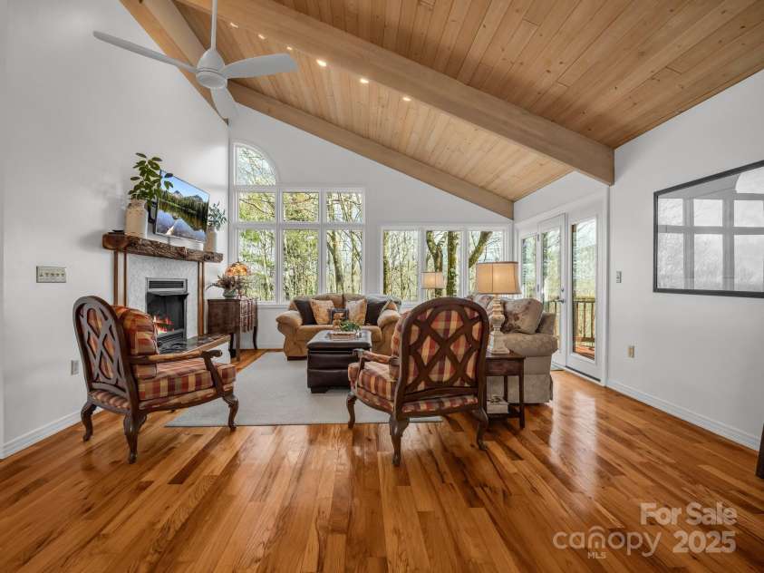 209 Walnut Ridge Road, Brevard, NC 28712.  MLS# CAR4230810, YatesRealty ID 23378. 