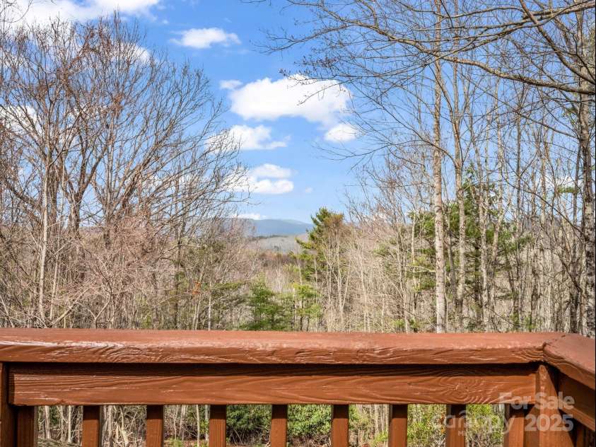 209 Walnut Ridge Road, Brevard, NC 28712.  MLS# CAR4230810, YatesRealty ID 23378. 