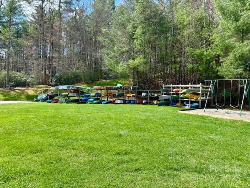 209 Walnut Ridge Road, Brevard, NC 28712.  MLS# CAR4230810, YatesRealty ID 23378. 