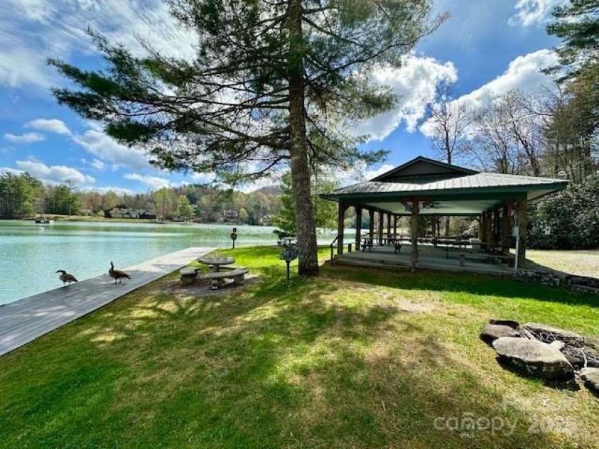 209 Walnut Ridge Road, Brevard, NC 28712.  MLS# CAR4230810, YatesRealty ID 23378. 