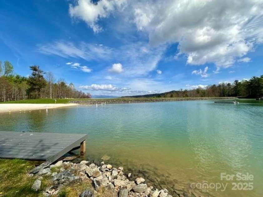 209 Walnut Ridge Road, Brevard, NC 28712.  MLS# CAR4230810, YatesRealty ID 23378. 