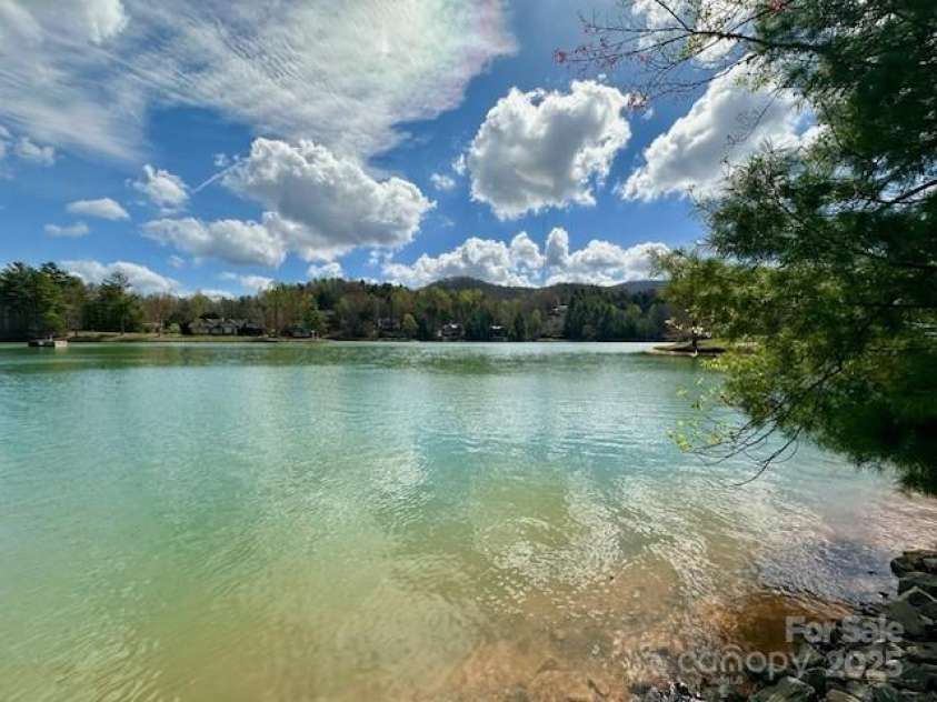 209 Walnut Ridge Road, Brevard, NC 28712.  MLS# CAR4230810, YatesRealty ID 23378. 