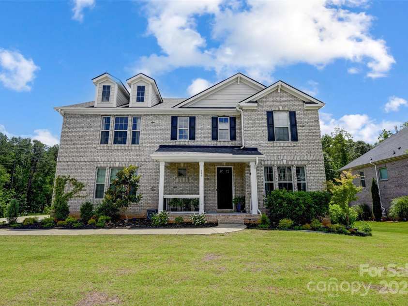 319 San Agustin Drive, Mooresville, NC 28117.  MLS# CAR4263514, YatesRealty ID 23379. 