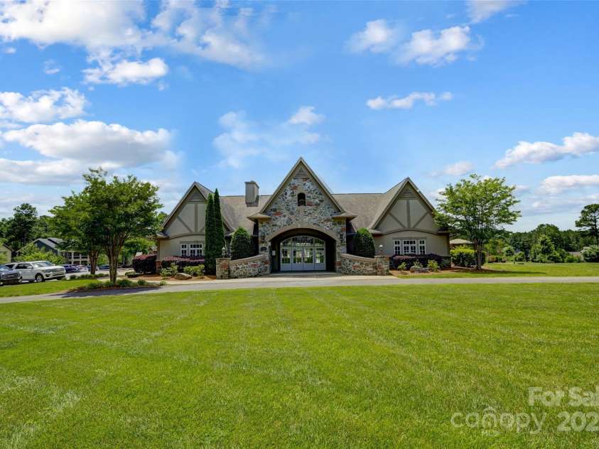 319 San Agustin Drive, Mooresville, NC 28117.  MLS# CAR4263514, YatesRealty ID 23379. Community Clubhouse