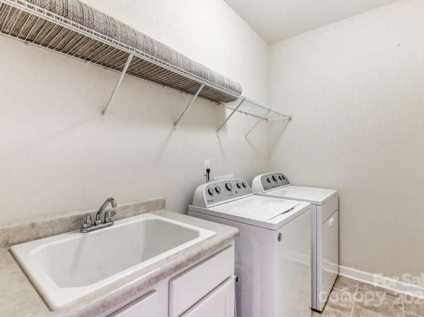 319 San Agustin Drive, Mooresville, NC 28117.  MLS# CAR4263514, YatesRealty ID 23379. Laundry