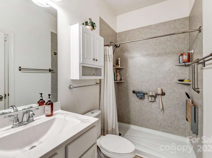 319 San Agustin Drive, Mooresville, NC 28117.  MLS# CAR4263514, YatesRealty ID 23379. Lower Level Bath