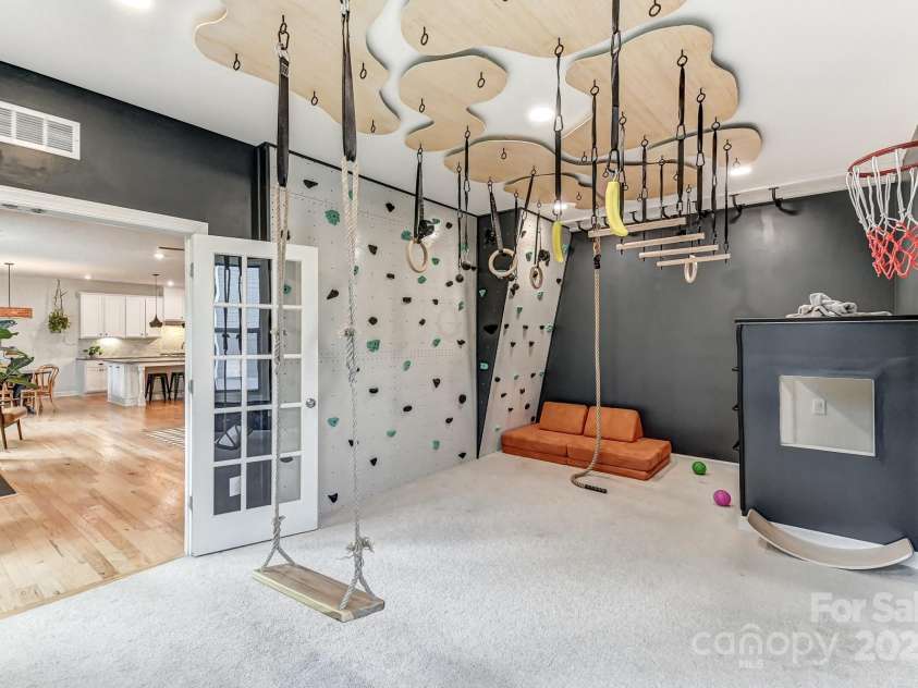 319 San Agustin Drive, Mooresville, NC 28117.  MLS# CAR4263514, YatesRealty ID 23379. Main Level Playroom/Office/Den