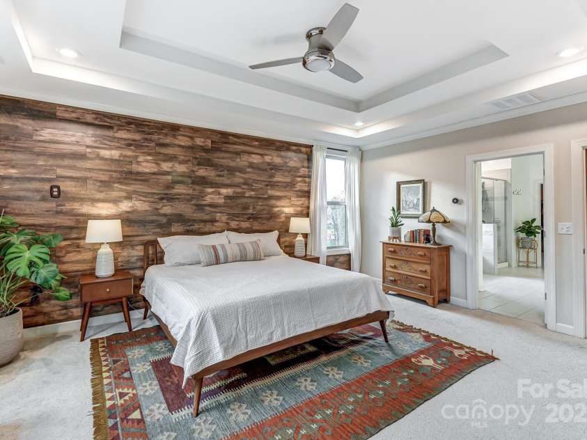 319 San Agustin Drive, Mooresville, NC 28117.  MLS# CAR4263514, YatesRealty ID 23379. Primary Suite