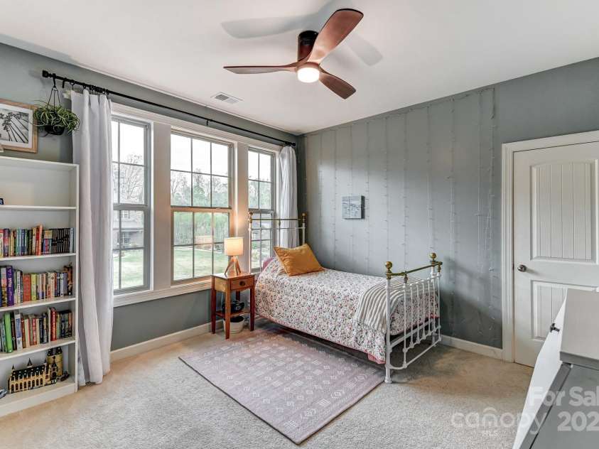 319 San Agustin Drive, Mooresville, NC 28117.  MLS# CAR4263514, YatesRealty ID 23379. Upstairs Guest Room #3
