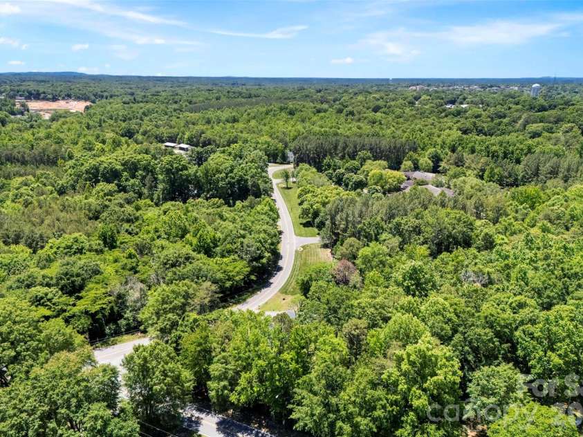 959 Wendover Heights Drive, Shelby, NC 28150.  MLS# CAR4381931, YatesRealty ID 23379. 