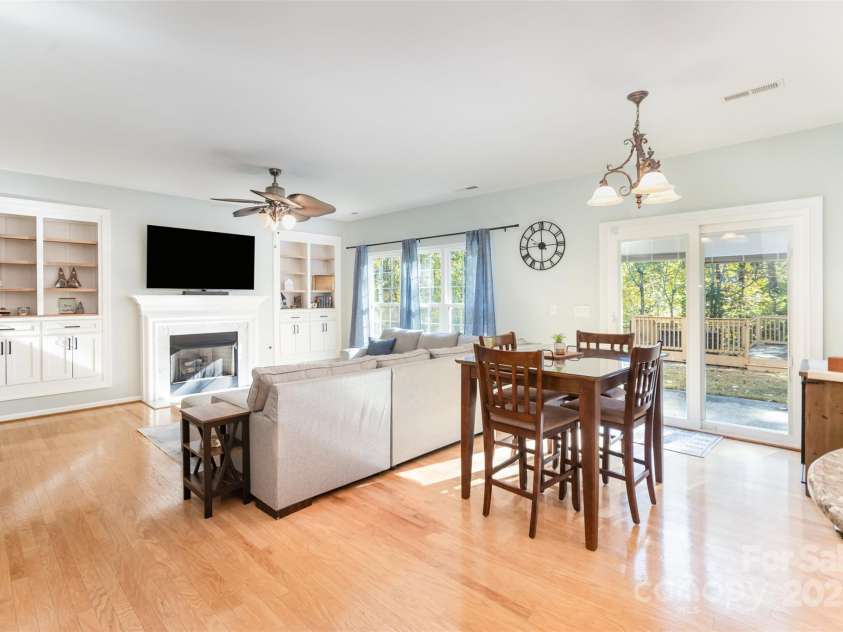 4901 Riverview Drive, Harrisburg, NC 28075.  MLS# CAR4318206, YatesRealty ID 2338. Living Room