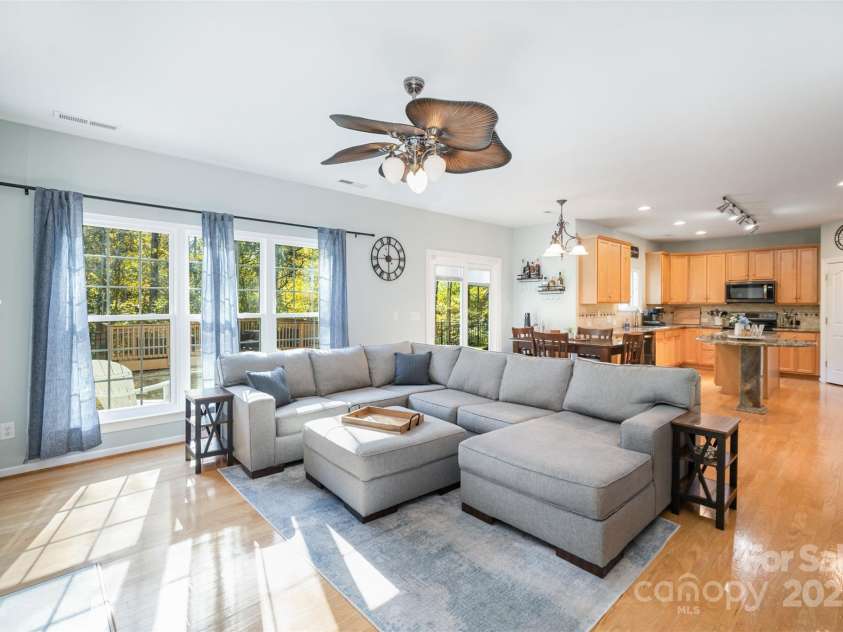 4901 Riverview Drive, Harrisburg, NC 28075.  MLS# CAR4318206, YatesRealty ID 2338. Living Room