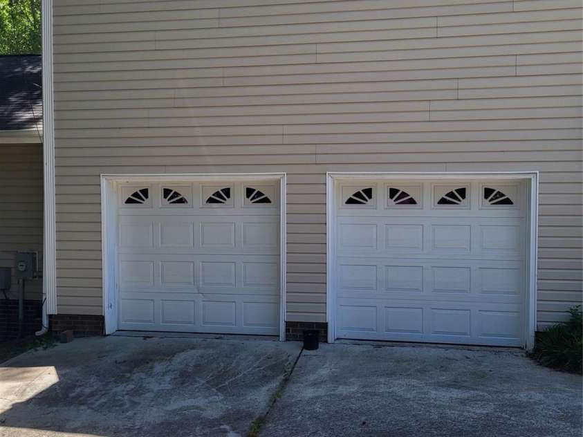 1913 Lake Monroe Drive, Monroe, NC 28112.  MLS# CAR4382343, YatesRealty ID 23380. Garage