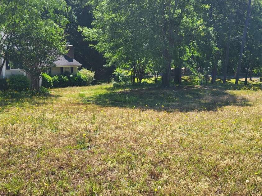 1913 Lake Monroe Drive, Monroe, NC 28112.  MLS# CAR4382343, YatesRealty ID 23380. Large Front Yard