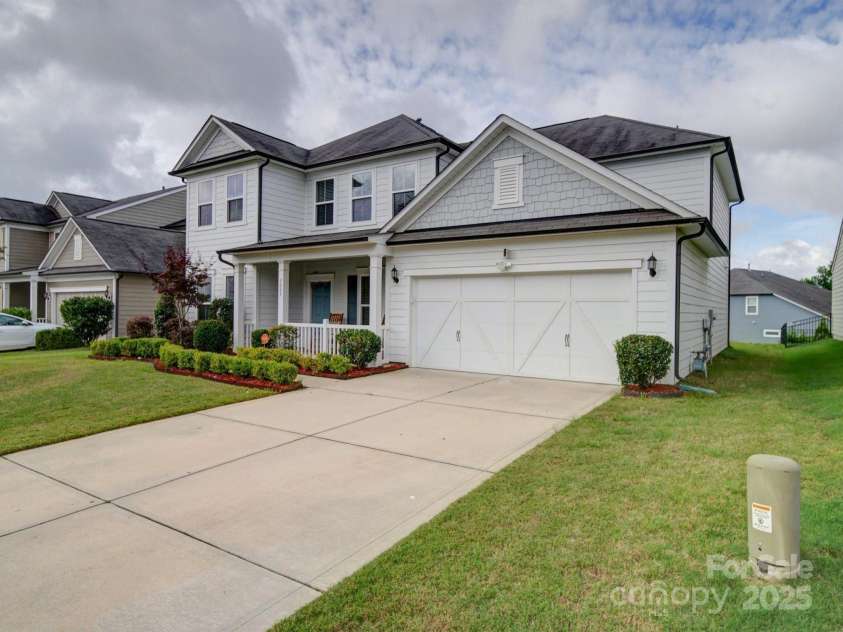 3009 Palm Drive, Fort Mill, SC 29715.  MLS# CAR4269882, YatesRealty ID 23380. 