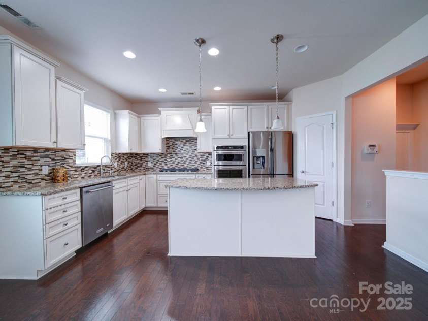 3009 Palm Drive, Fort Mill, SC 29715.  MLS# CAR4269882, YatesRealty ID 23380. 
