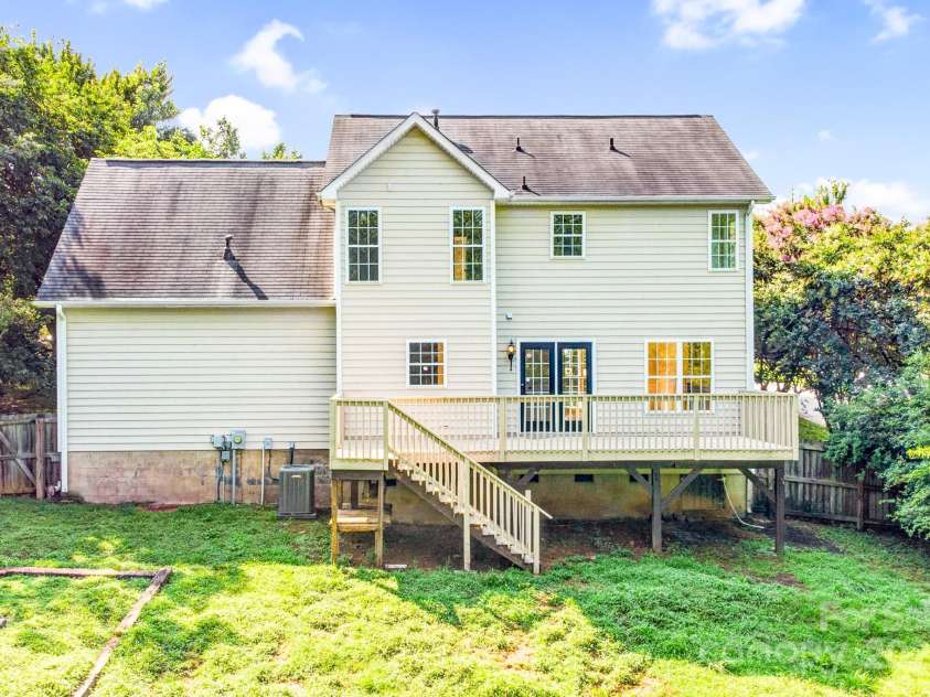 953 Milkwood Lane, Monroe, NC 28110.  MLS# CAR4274402, YatesRealty ID 23381. 