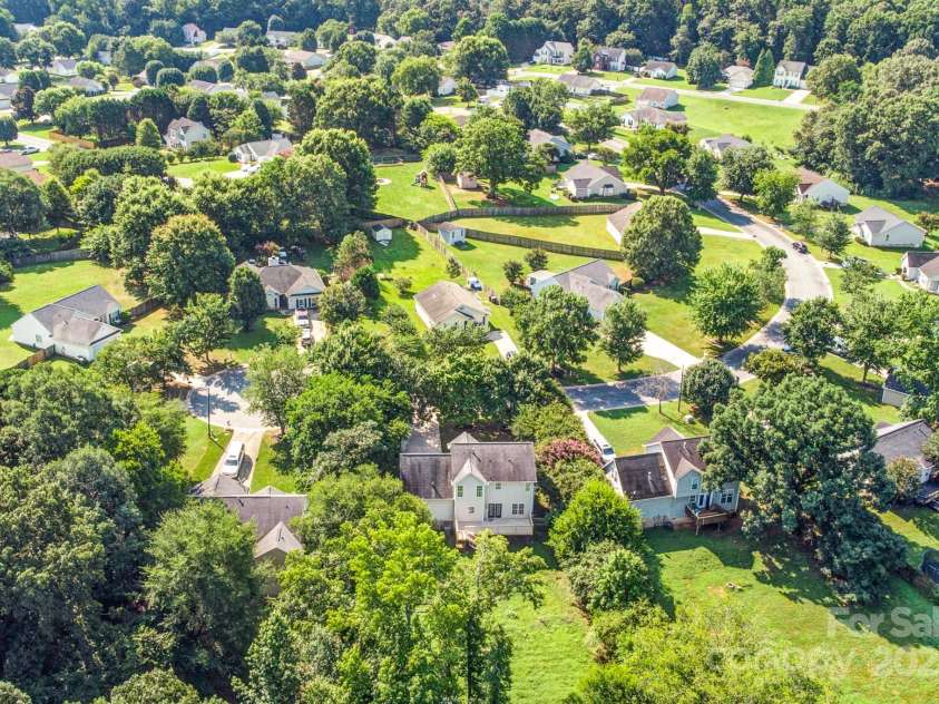 953 Milkwood Lane, Monroe, NC 28110.  MLS# CAR4274402, YatesRealty ID 23381. 