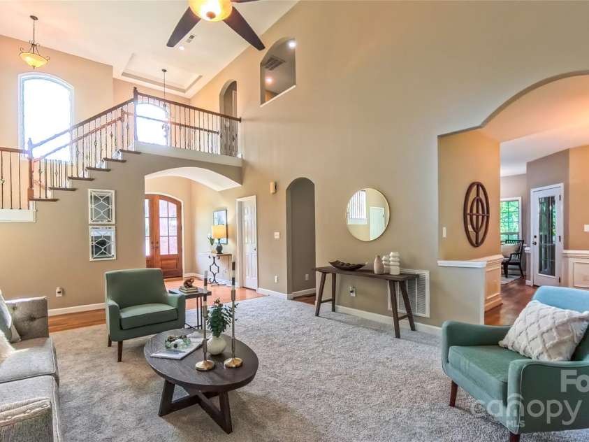 139 Crystal Ridge Drive, Lexington, NC 27295.  MLS# CAR4271418, YatesRealty ID 23383. 