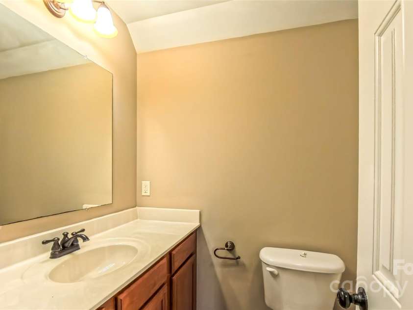 139 Crystal Ridge Drive, Lexington, NC 27295.  MLS# CAR4271418, YatesRealty ID 23383. 