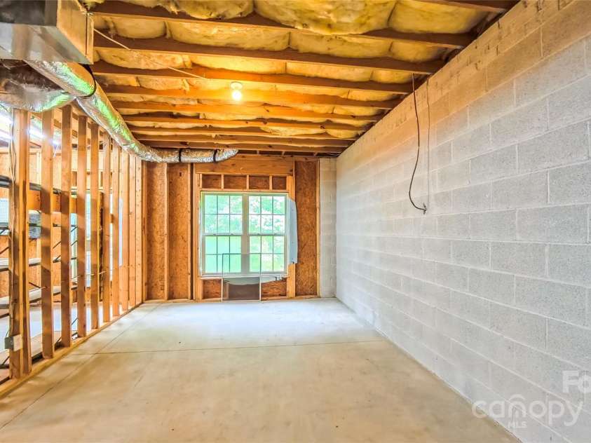 139 Crystal Ridge Drive, Lexington, NC 27295.  MLS# CAR4271418, YatesRealty ID 23383. 