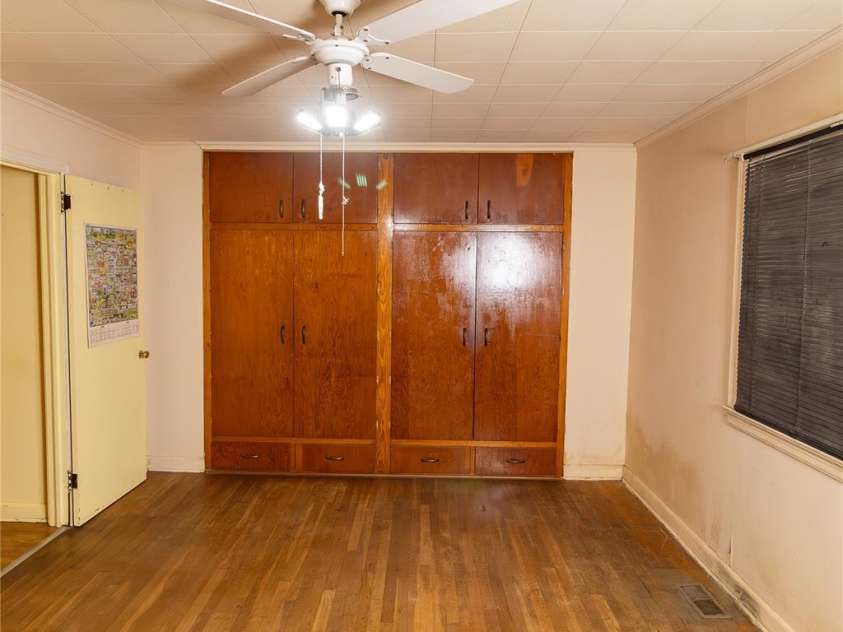 609 Wilcox Avenue, Gaffney, SC 29341.  MLS# CAR4382940, YatesRealty ID 23383. 