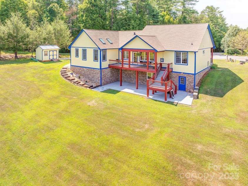 125 Ivy Meadows Drive, Weaverville, NC 28787.  MLS# CAR4247385, YatesRealty ID 23384. 