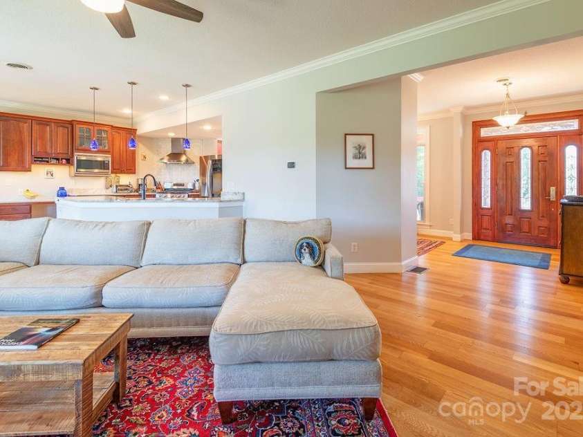 125 Ivy Meadows Drive, Weaverville, NC 28787.  MLS# CAR4247385, YatesRealty ID 23384. 