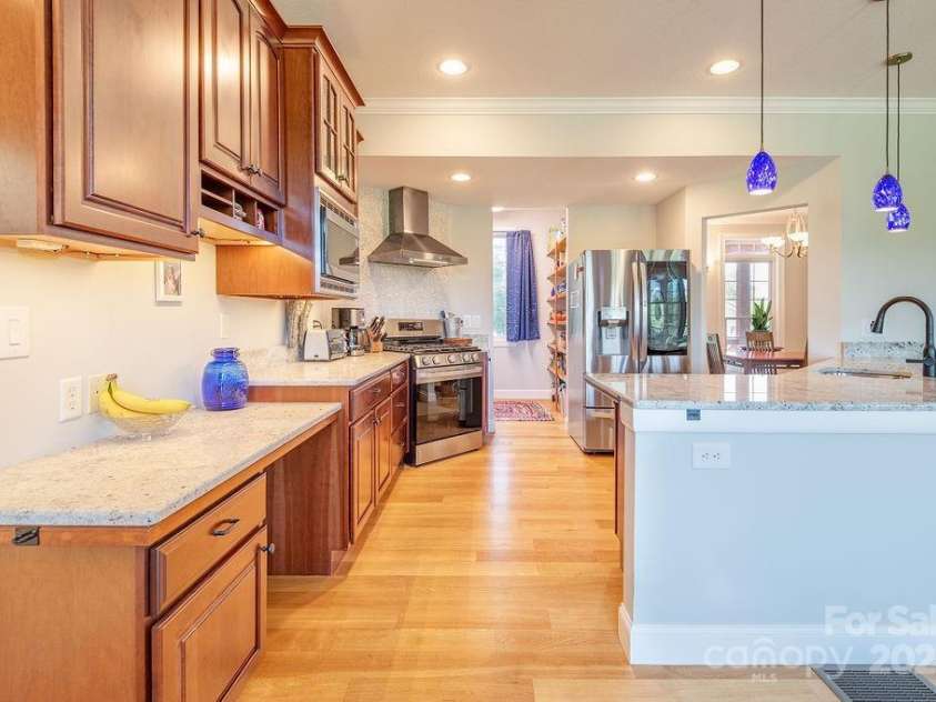 125 Ivy Meadows Drive, Weaverville, NC 28787.  MLS# CAR4247385, YatesRealty ID 23384. 