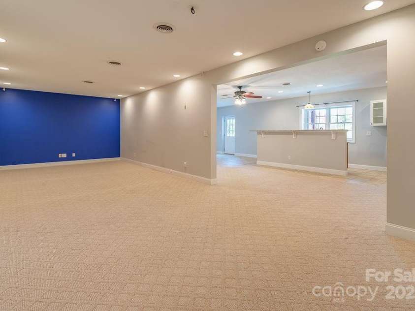 125 Ivy Meadows Drive, Weaverville, NC 28787.  MLS# CAR4247385, YatesRealty ID 23384. So many ways to use this space!