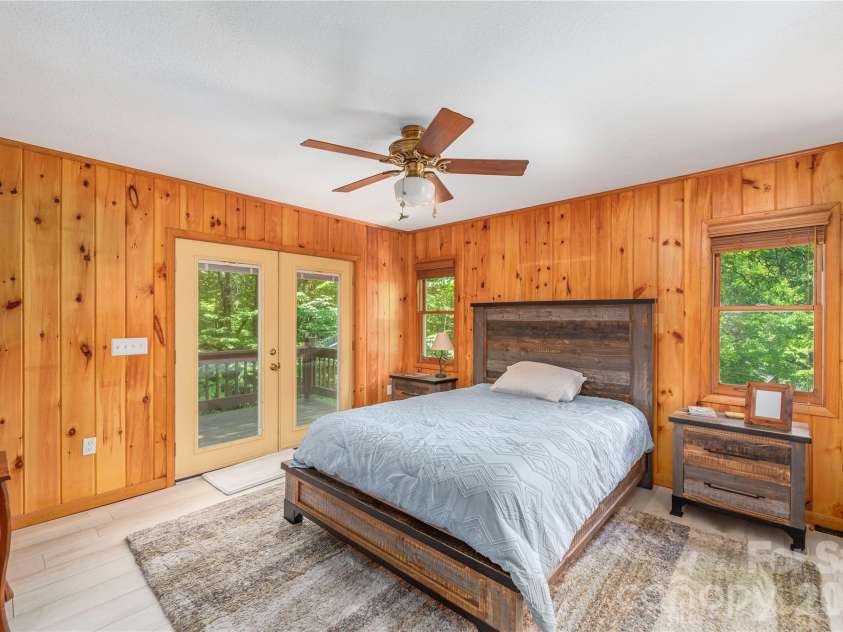 868 Cabin Flats Road, Balsam, NC 28707.  MLS# CAR4383189, YatesRealty ID 23384. 