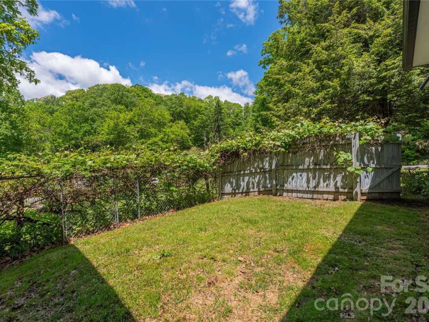 868 Cabin Flats Road, Balsam, NC 28707.  MLS# CAR4383189, YatesRealty ID 23384. 