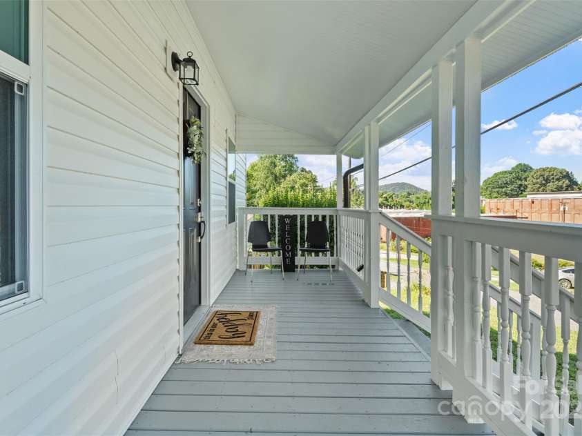 180 Church Street, Marion, NC 28752.  MLS# CAR4272996, YatesRealty ID 23385. 