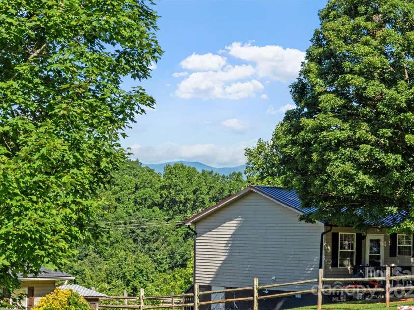 180 Church Street, Marion, NC 28752.  MLS# CAR4272996, YatesRealty ID 23385. 