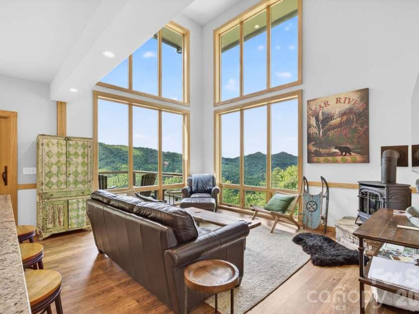 252 Tsali Crossing, Bryson City, NC 28713.  MLS# CAR4383473, YatesRealty ID 23387. 