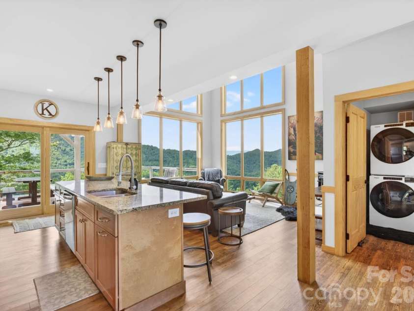 252 Tsali Crossing, Bryson City, NC 28713.  MLS# CAR4383473, YatesRealty ID 23387. 