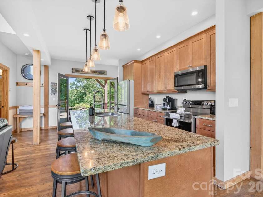 252 Tsali Crossing, Bryson City, NC 28713.  MLS# CAR4383473, YatesRealty ID 23387. 
