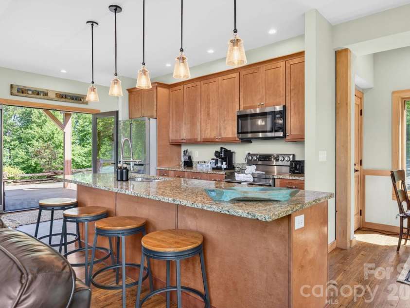 252 Tsali Crossing, Bryson City, NC 28713.  MLS# CAR4383473, YatesRealty ID 23387. 