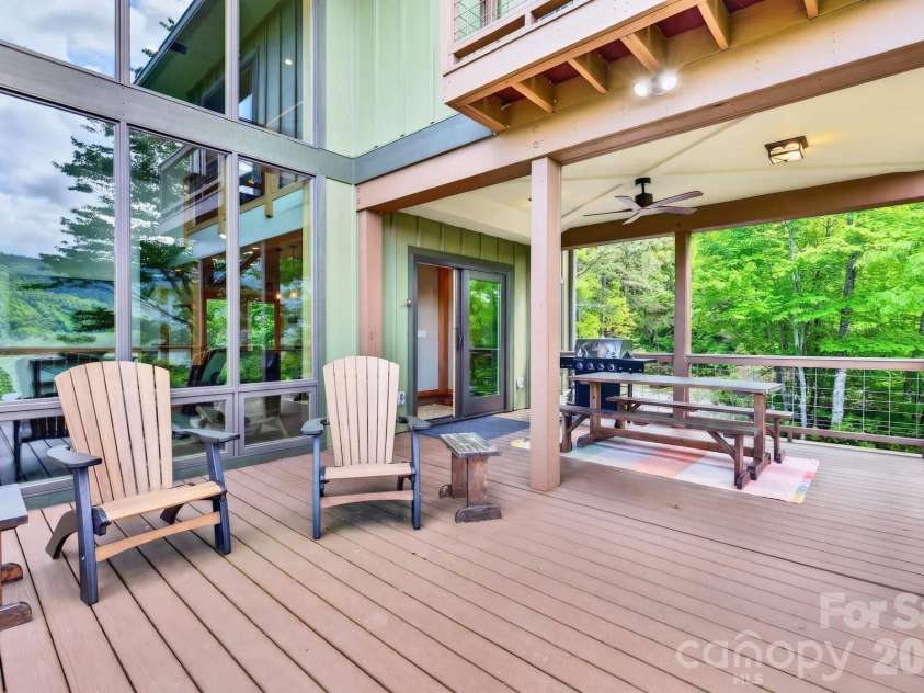 252 Tsali Crossing, Bryson City, NC 28713.  MLS# CAR4383473, YatesRealty ID 23387. 
