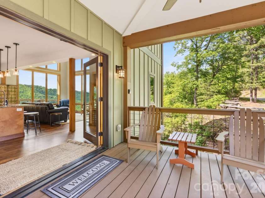 252 Tsali Crossing, Bryson City, NC 28713.  MLS# CAR4383473, YatesRealty ID 23387. 