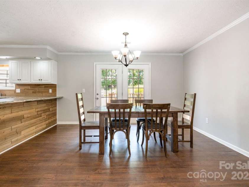 6811 Kluttz Road, Concord, NC 28025.  MLS# CAR4272402, YatesRealty ID 23387. Dining Room