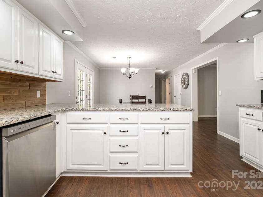 6811 Kluttz Road, Concord, NC 28025.  MLS# CAR4272402, YatesRealty ID 23387. Kitchen