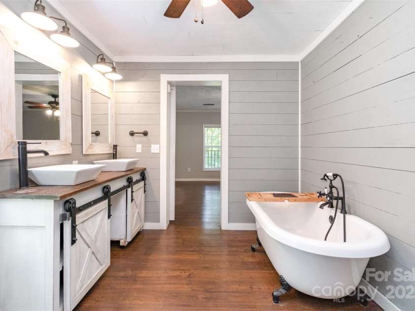 6811 Kluttz Road, Concord, NC 28025.  MLS# CAR4272402, YatesRealty ID 23387. Primary Bathroom (main level)