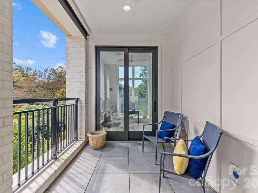 1500 Queens Road, Charlotte, NC 28207.  MLS# CAR4374696, YatesRealty ID 23388. 