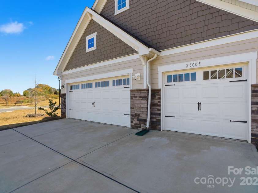 25005 Westwick Lane, Huntersville, NC 28078.  MLS# CAR4321575, YatesRealty ID 2339. 